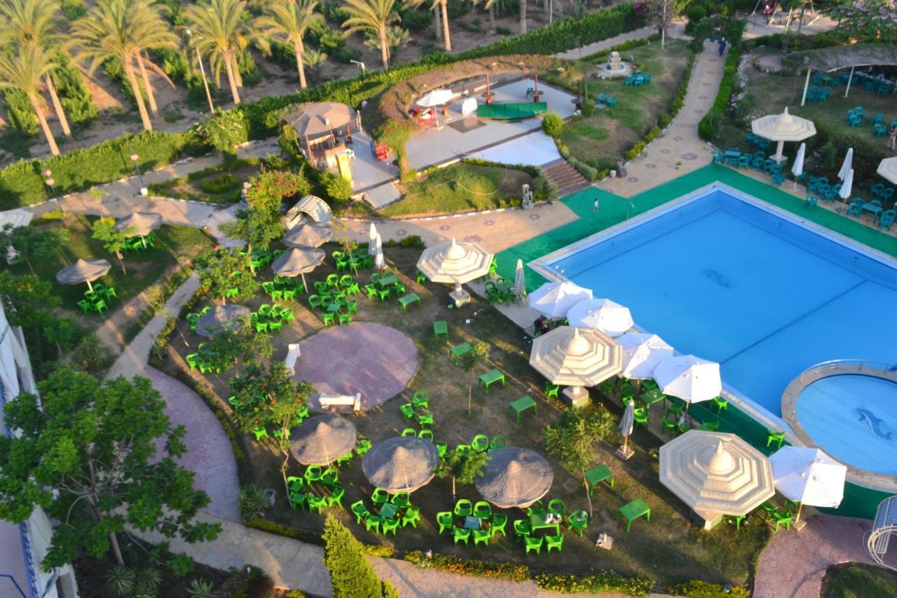 Green Desert Sadat City Exterior photo